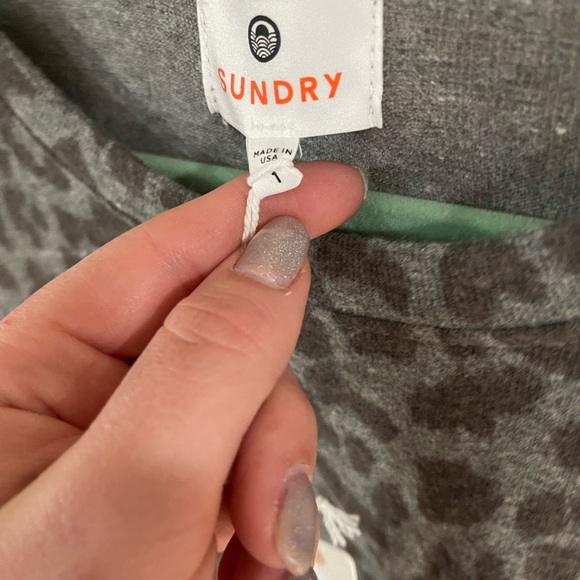 NWT SUNDRY - Picture 3 of 5